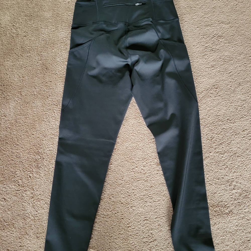 Yelete Black High-Waist Performance Leggings